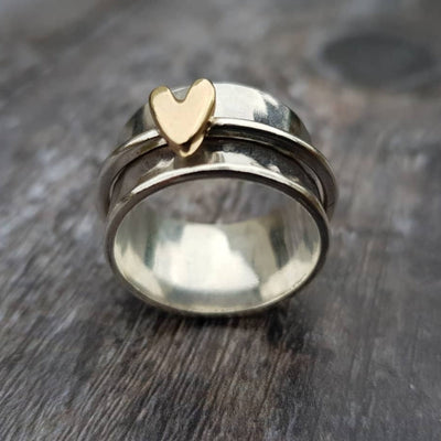 Anna | Anillo de plata con corazón dorado