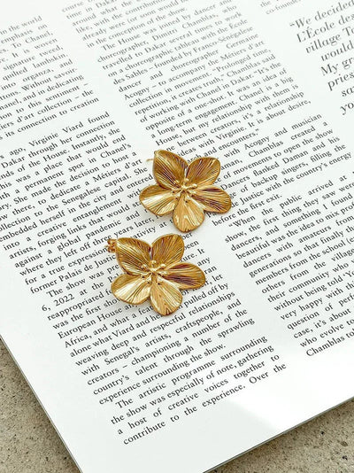 PENDIENTES FLORALES CON BAÑO DE ORO