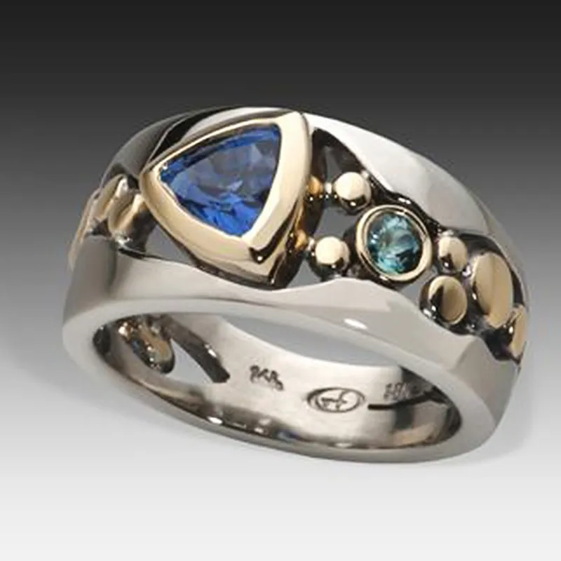 Anillo vintage de plata con cristal azul