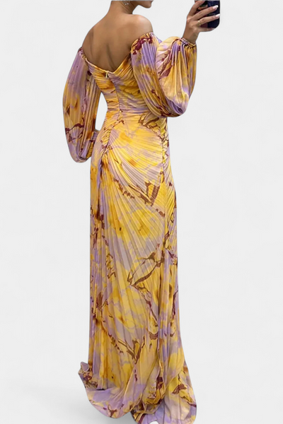 Quintessa | Vestido Maxi Plisado con Mangas Largas y Estampado Vibrante